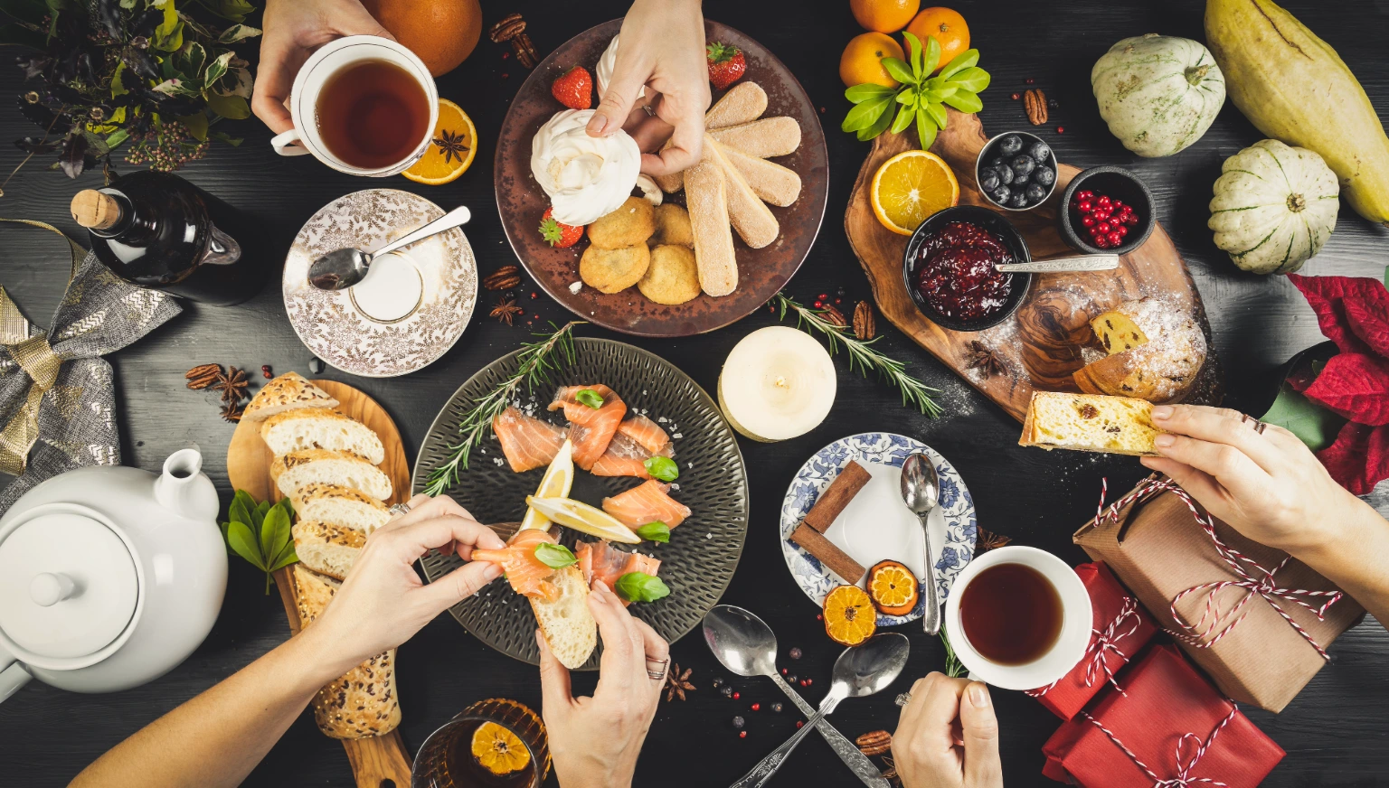 Christmas Eating: How to Avoid Bloating and Digestive Discomfort